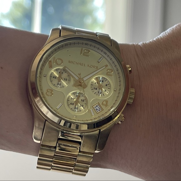 Michael Kors watch - Picture 8 of 9